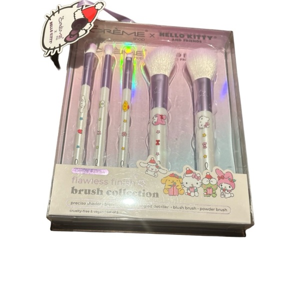 Hello Kitty and friends X Creme shop flawless finish brush collection Set Of 5 - Picture 3 of 4